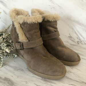 Aquatalia suede faux fur lined wedge booties brown size 9.5